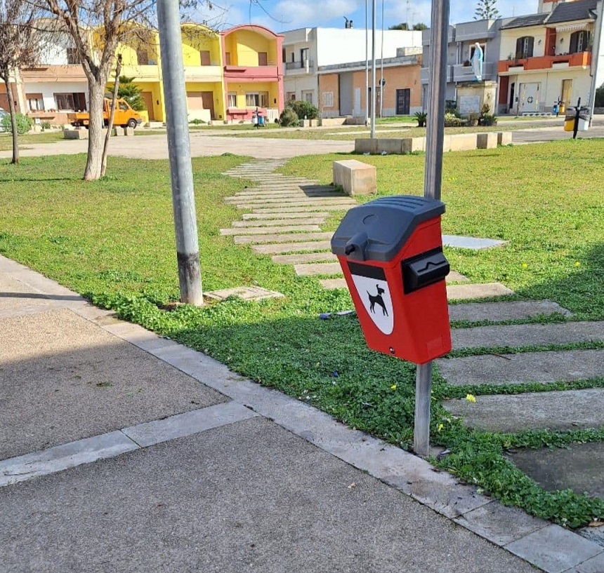 Installazione di n. 15 dog-dispenser sul territorio comunale